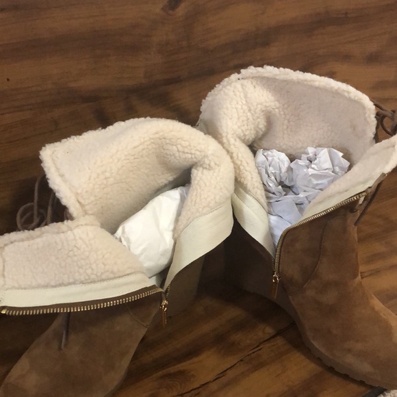 Michael kors Rory Faux Shearling Booties - Picture 8 of 11